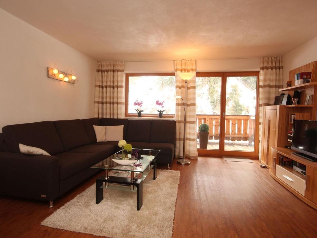 Boutique Apartment In Brixen With Mountain View بريكسن ام تاله المظهر الخارجي الصورة