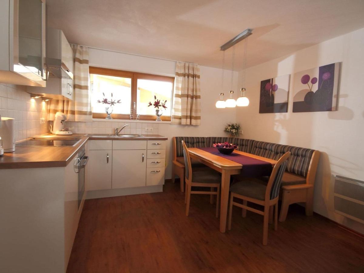 Boutique Apartment In Brixen With Mountain View بريكسن ام تاله المظهر الخارجي الصورة